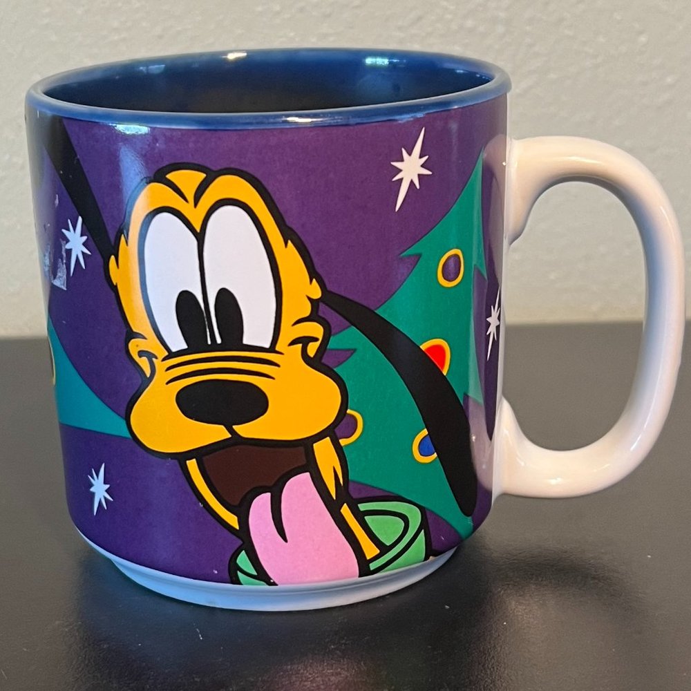Vintage Disney Store PLUTO Christmas Tree Stars Ceramic Mug - Picture 2 of 10